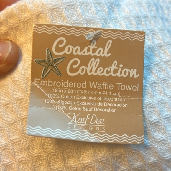 Embroidered Waffle Towel. White Towel with a Turtle & “Unwind at the Beach” - Picture 3 of 6
